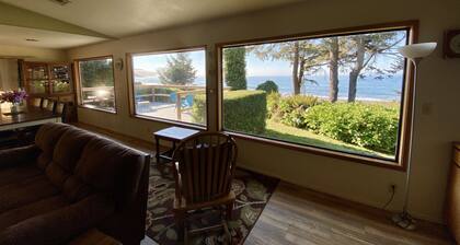 Oceanfront home, private beach staircase; Family & Pet Friendly. Low Rates!