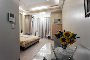 1 bedroom, iron/ironing board, WiFi, bed sheets