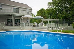 Outdoor pool - Country Home w/ Private Pool Tennis Court Farm Setting near Lancaster Hershey (Mount Joy)
