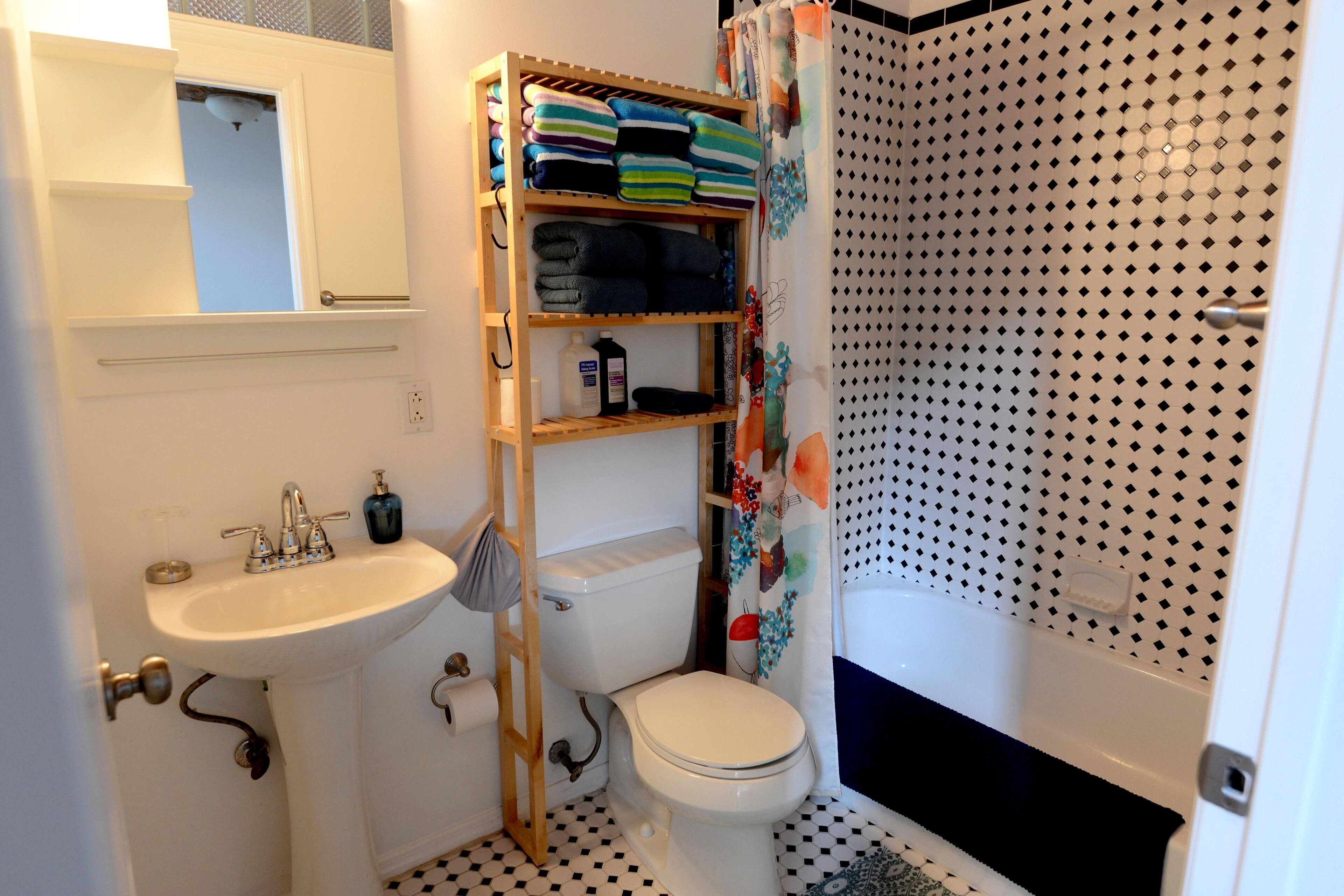 SKYLINE LOFT IN DOWNTOWN JENSEN BEACH 