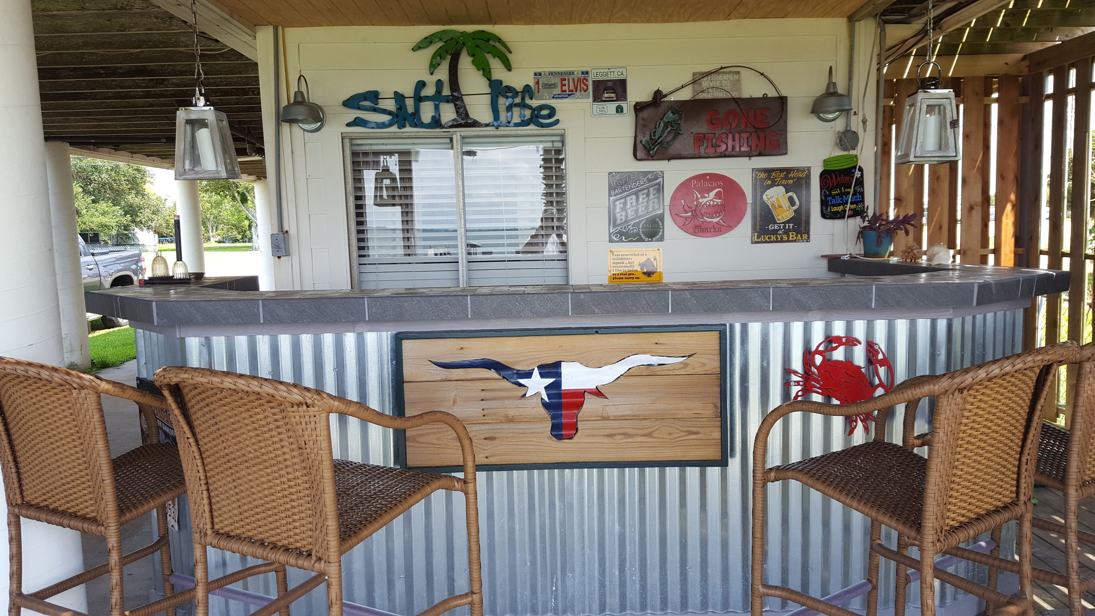 Valyn's Landing; Exclusive Bayhouse on the water with private lighted pier.