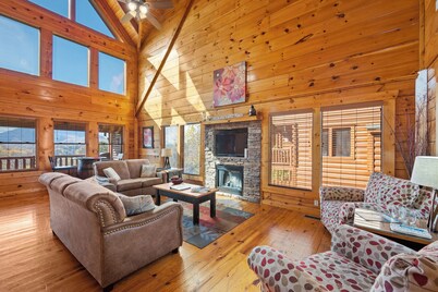 Mountain Paradise Awaits: A Luxurious Escape Packed with Comfort, Fun & Serenity