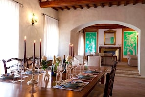 Villa (Multiple Bedrooms) | Cocina privada