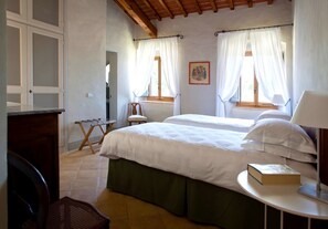 Huvila (Multiple Bedrooms) | 8 makuuhuonetta