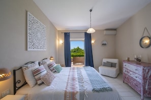 Villa (Multiple Bedrooms)