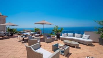 Rooftop terrace