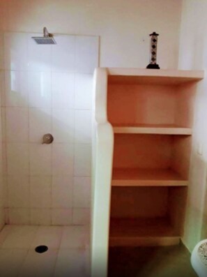 Family House, Multiple Beds, Accessible, Garden View | Bathroom - Casa De Los Angeles (Zihuatanejo)