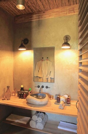 Shower - Ruaha Dream Villa (Ruaha National Park)