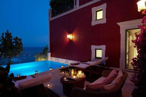 Indoor pool, outdoor pool