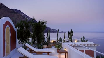Rooftop terrace