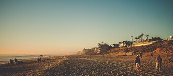 Pet Friendly Beach Cottage - Walk to town and beach     STVR PERMIT BLRE1241169