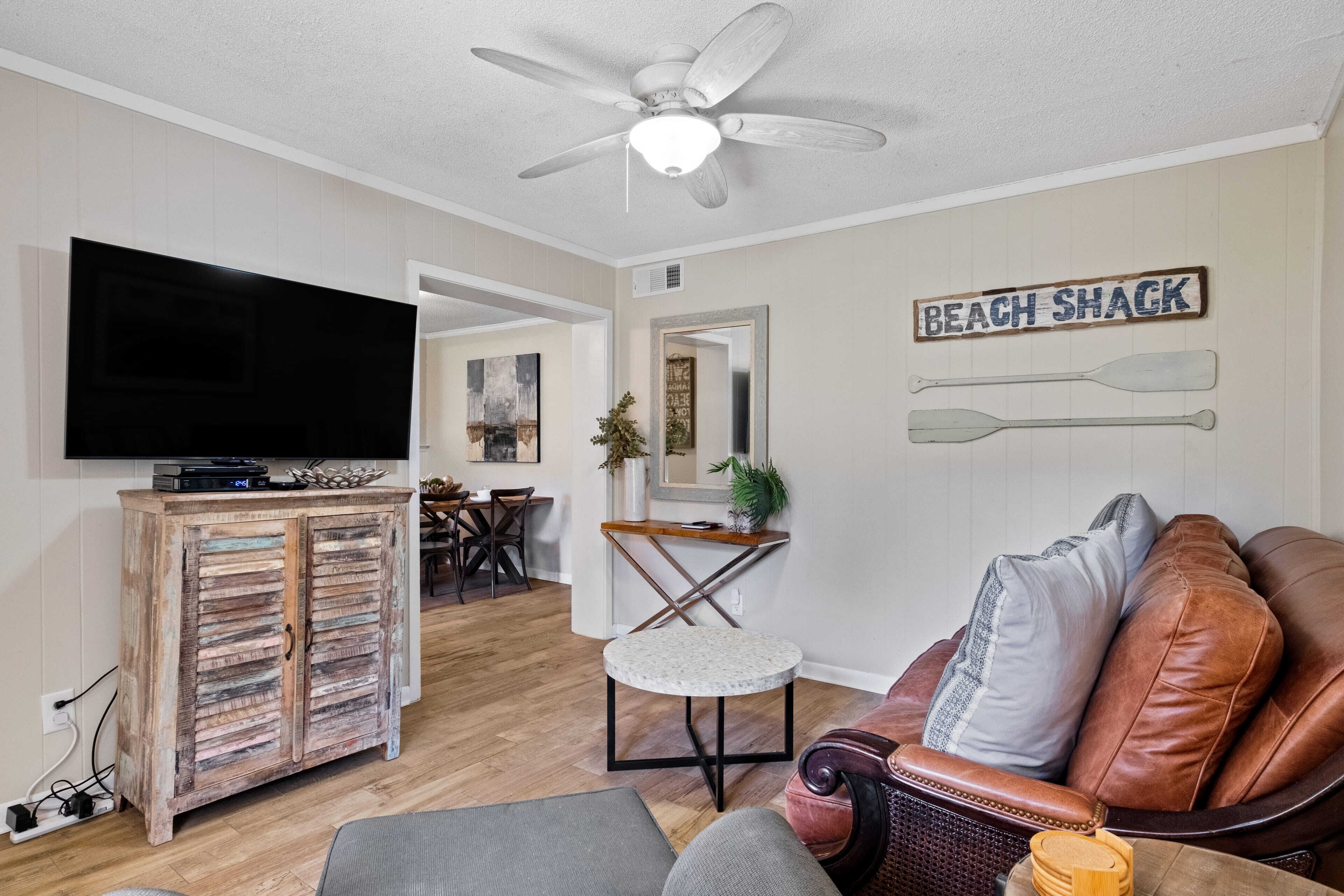 Great Fall Rates! 3 Night Minimum-3 Pools-Walk to Beach! Washer/Dryer