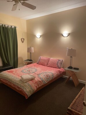 5 Schlafzimmer, Bügeleisen/Bügelbrett, kostenloses WLAN, Bettwäsche