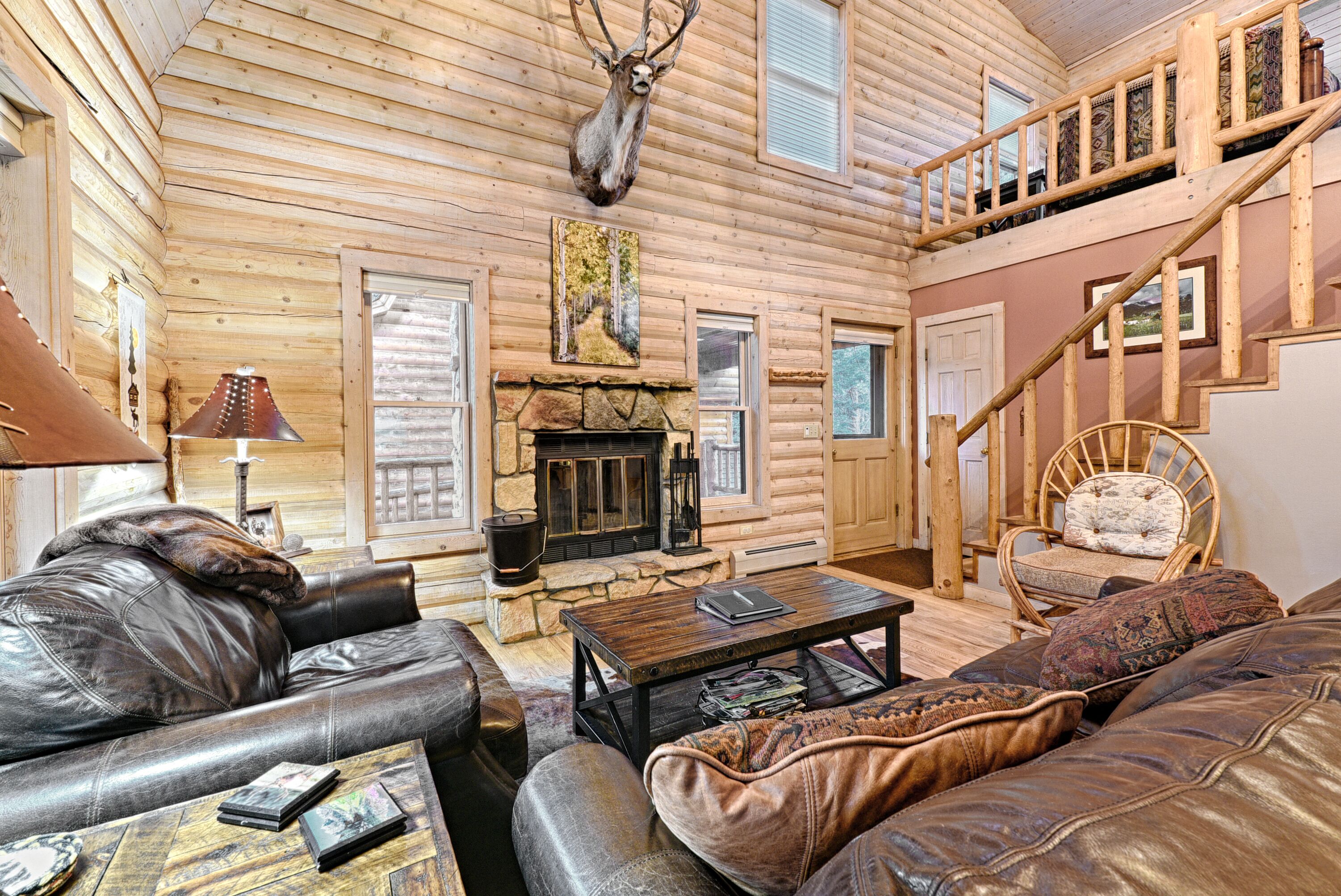 Welcome to Rivendell! RMNP & Superb Vistas!  Larimer County License:  20-NCD0279