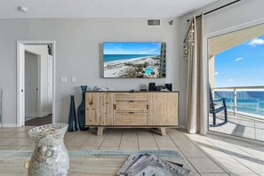 Interior - Waves, Views & Vacay – 2BR Beachfront w/ Direct Beach Access (Pensacola Beach)