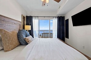 2 bedrooms, iron/ironing board, WiFi, bed sheets - Waves, Views & Vacay – 2BR Beachfront w/ Direct Beach Access (Pensacola Beach)