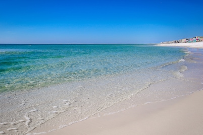 🦩Book Me Baby! Gulf-Front Condo With Gorgeous Views 🦩