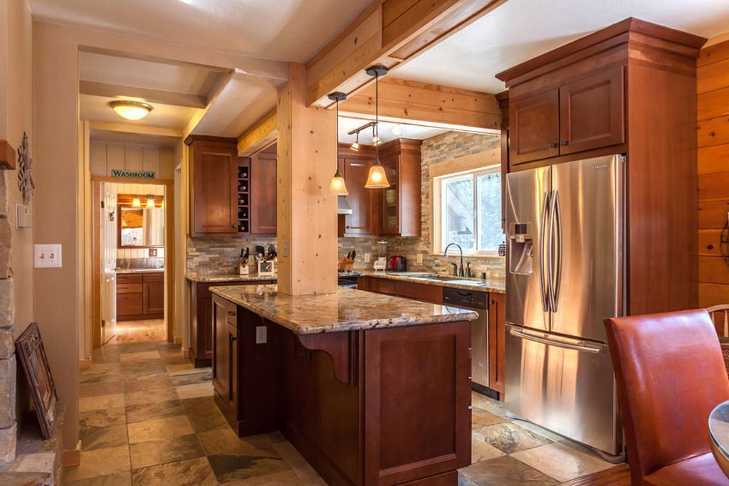 Quiet Updated Mountain Home Near Lakes, Trails, and Slopes