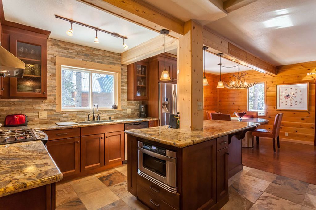 Quiet Updated Mountain Home Near Lakes, Trails, and Slopes