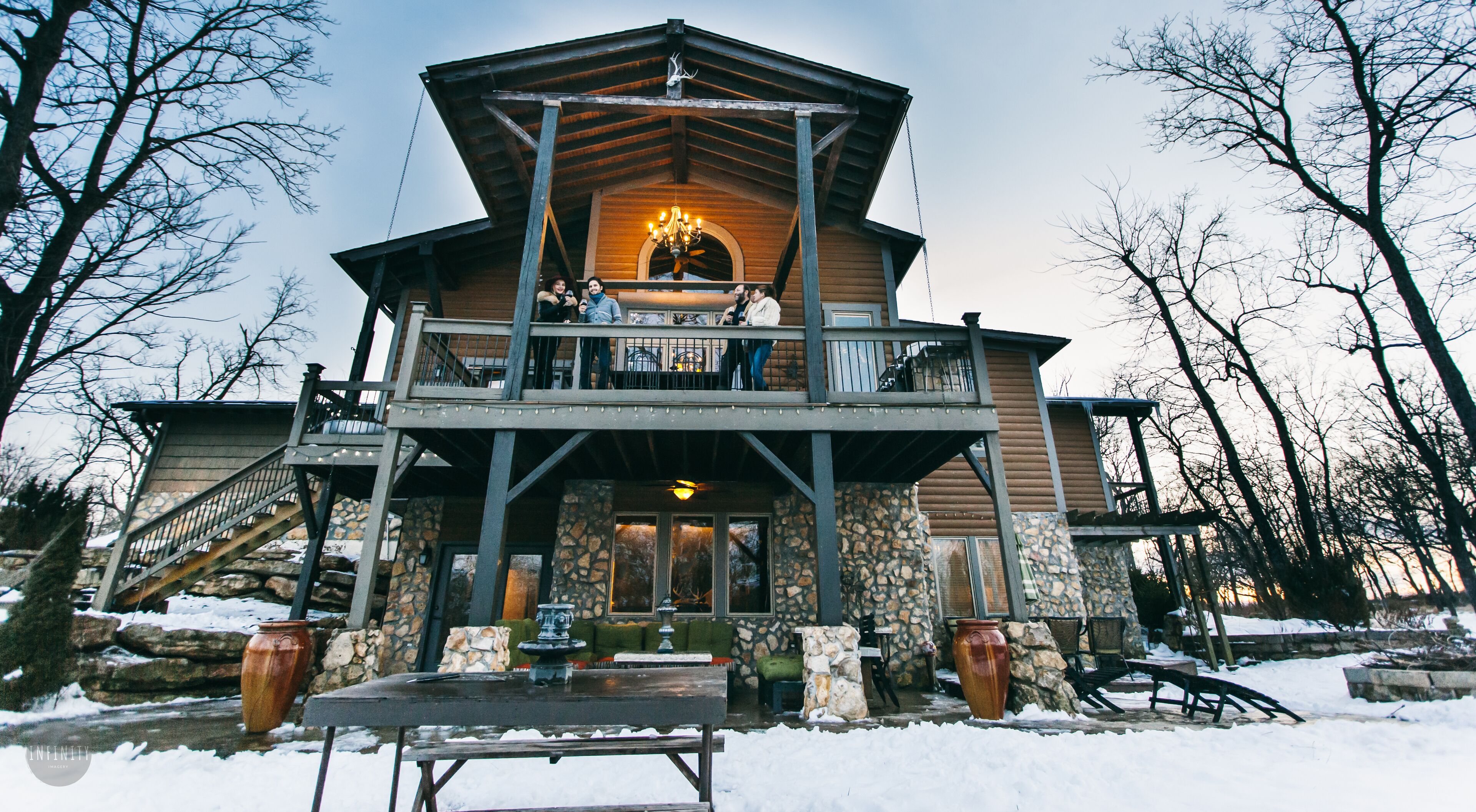 Ecotouristic 4500Sf Lodge 2000sf Indoor pool - ITLUXURYSTAYS sleeps up to 49.