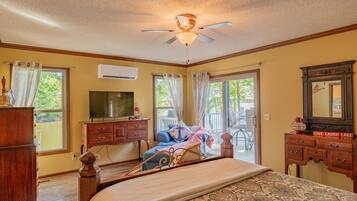 4 bedrooms, free WiFi, bed sheets