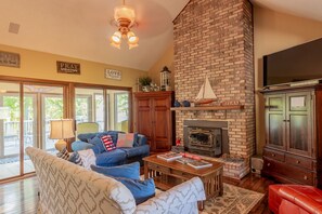 Smart TV, video games, DVD player, stereo