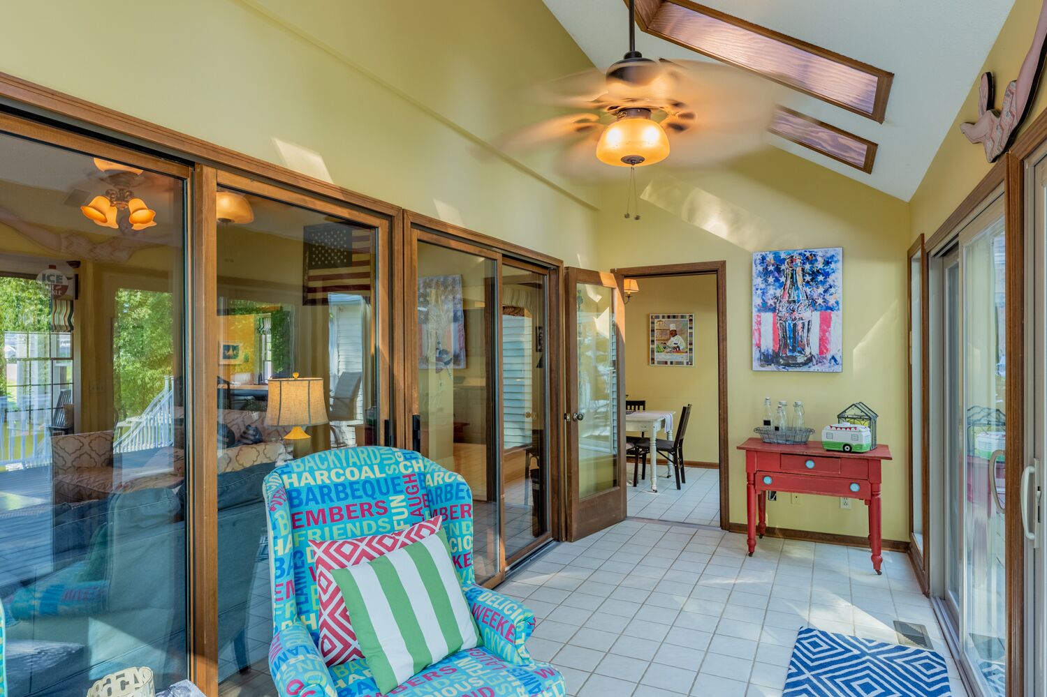 Charming Waterfront house*Dock*Main Channel*Kayaks*Gentle Slope