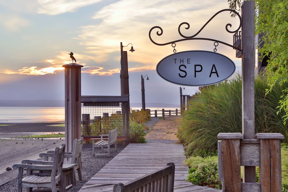 Inn At Langley by null