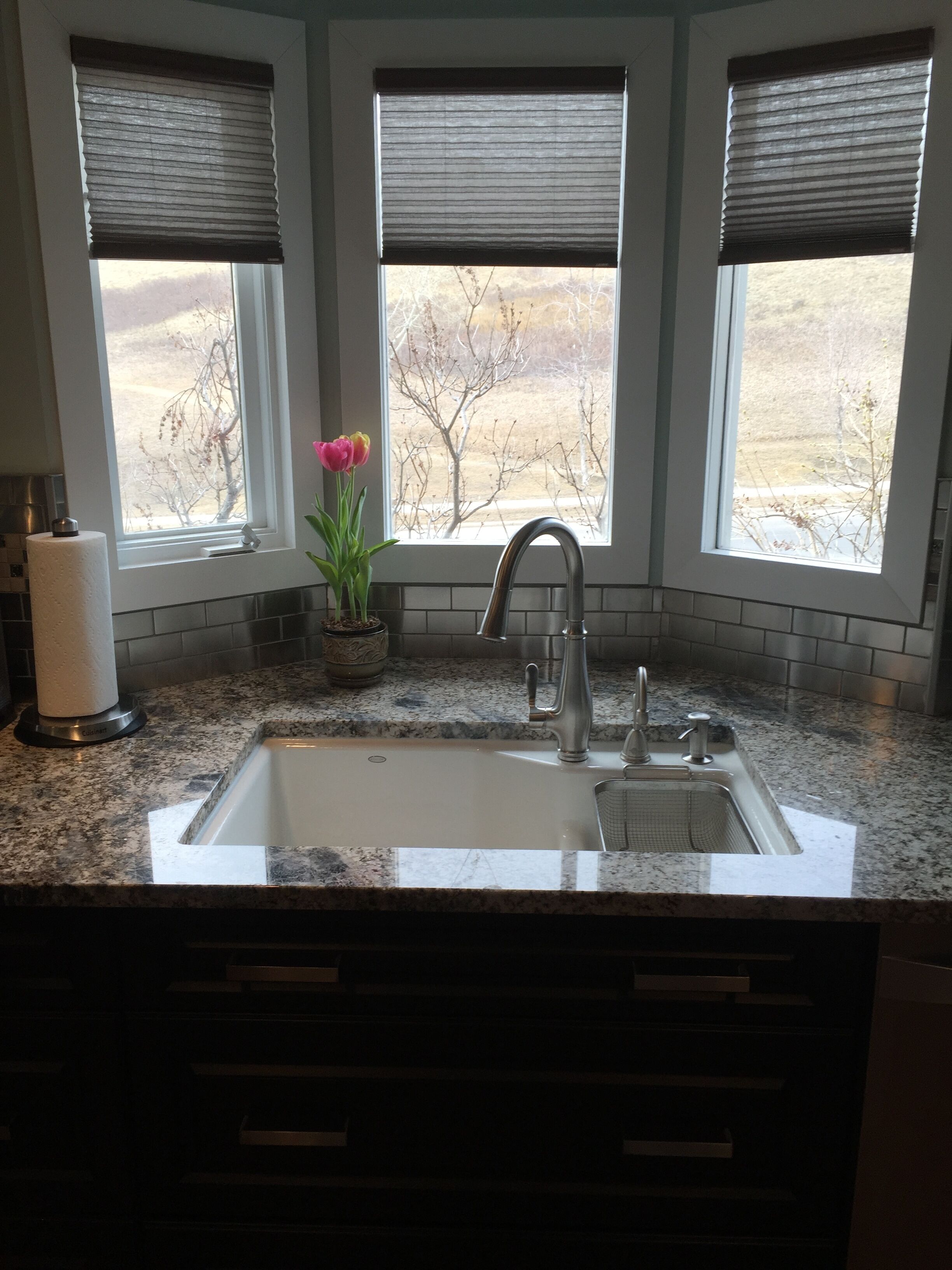 Hawkwood NW Bungalow! 3BR, 2BA Fully Upgraded, Stunning, Bright Main Floor!