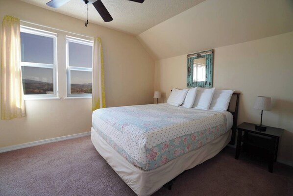 4 bedrooms, WiFi, bed sheets