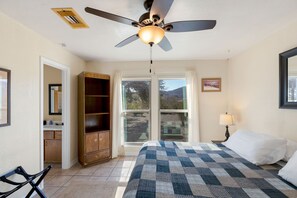 4 bedrooms, WiFi, bed sheets