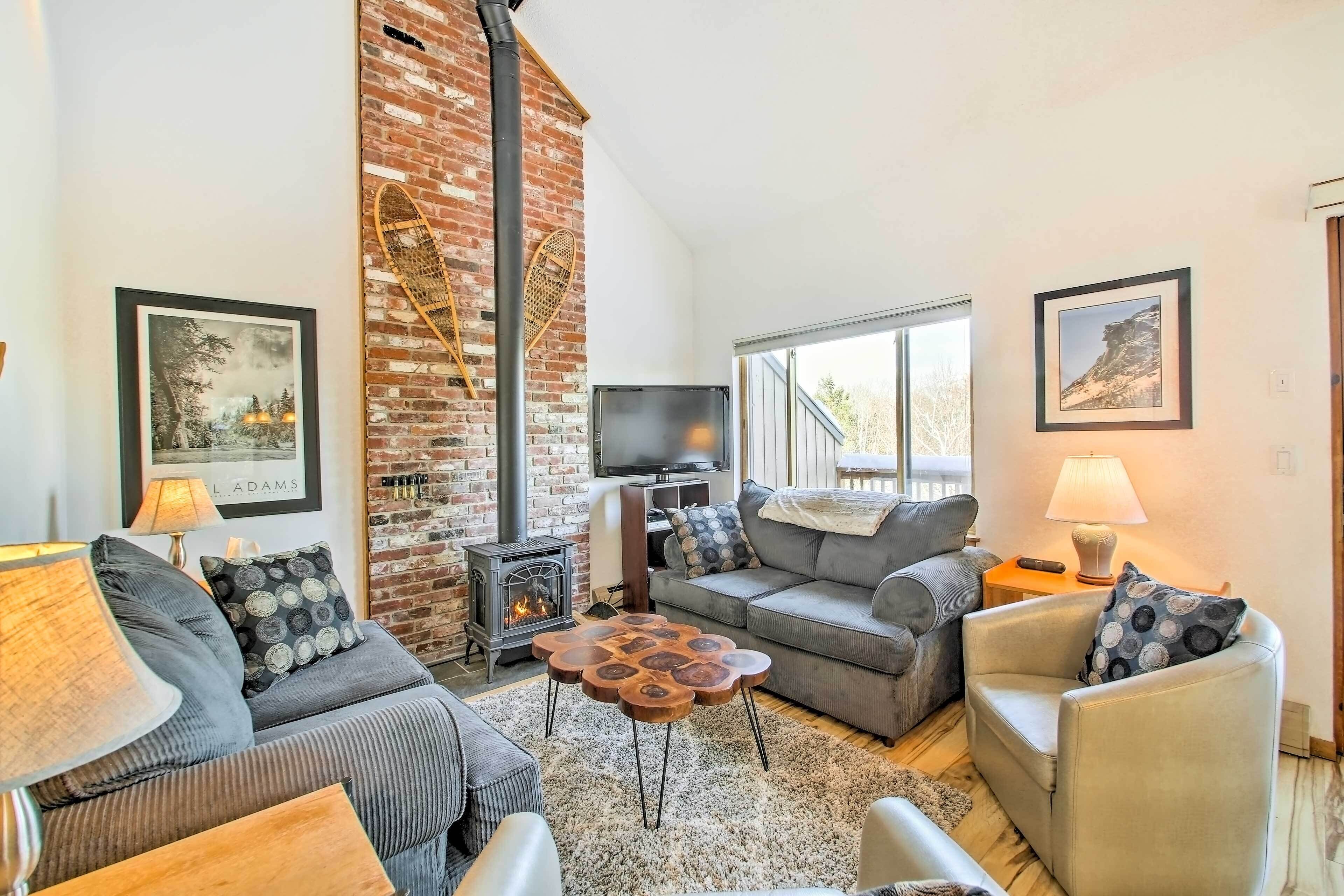 Bartlett Condo Near Attitash Resort & Story Land!