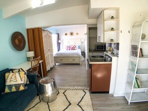 3 bedrooms, free WiFi, bed sheets, wheelchair access - Poppy Desert House: Borrego Mid-Century Modern (Borrego Springs)