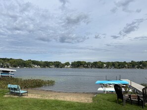 Solsenger og strandhåndklær