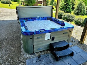 Baignoire à remous extérieure