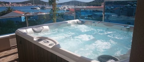 Cobertura | Banheira de hidromassagem