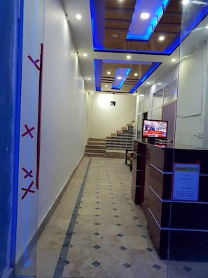 Hallway - Jannat Hotel (Abbottabad)