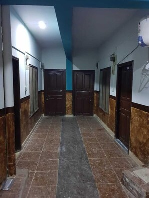 Hallway - Jannat Hotel (Abbottabad)