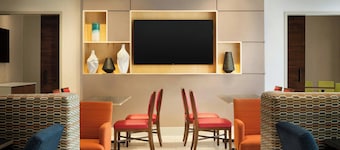 Holiday Inn Express & Suites La Grange by IHG