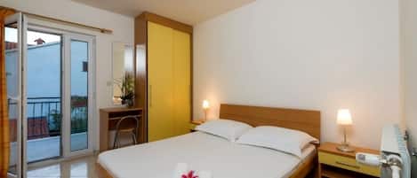 2 bedrooms, free WiFi, bed sheets