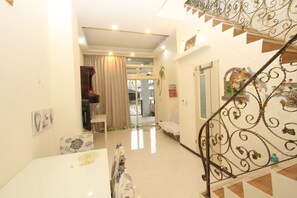 Living area - HF Keelung (Keelung)