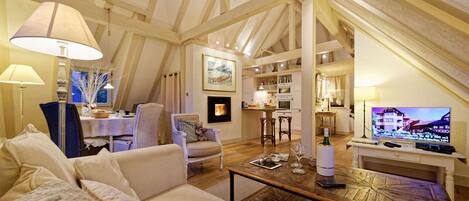 TV, fireplace, DVD player