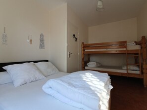 3 bedrooms