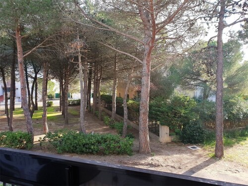 Gemütliche 2-Zimmer-Wohnung für 4 Personen, 50m vom Strand, Balkon mit Blick auf die Pinien, WLAN