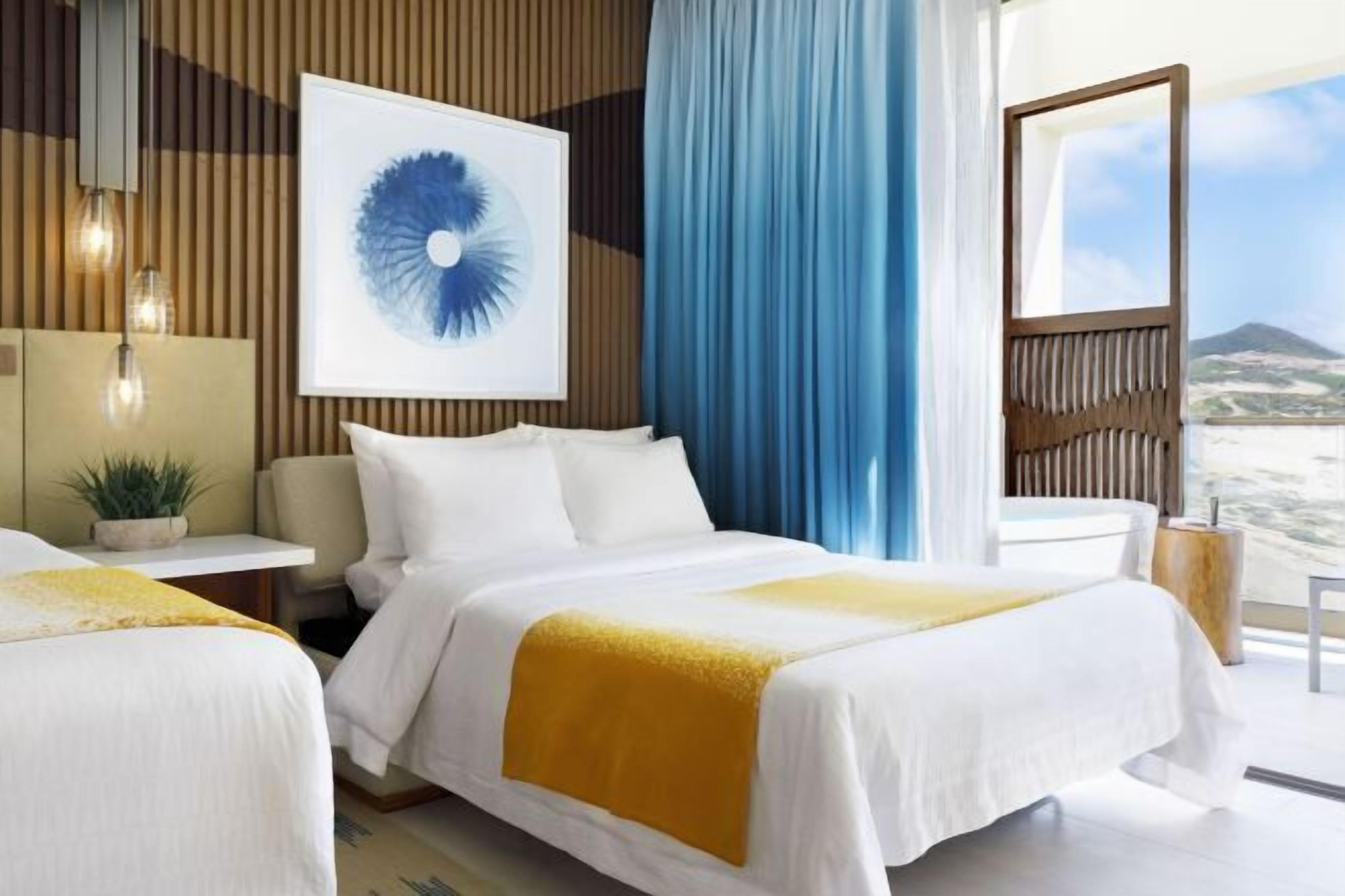 Seprai katun Mesir, seprai premium, selimut bulu angsa, dan minibar