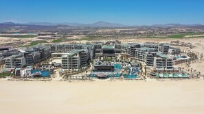 On the beach - Hard Rock Hotel Los Cabos All Inclusive (Cabo San Lucas)