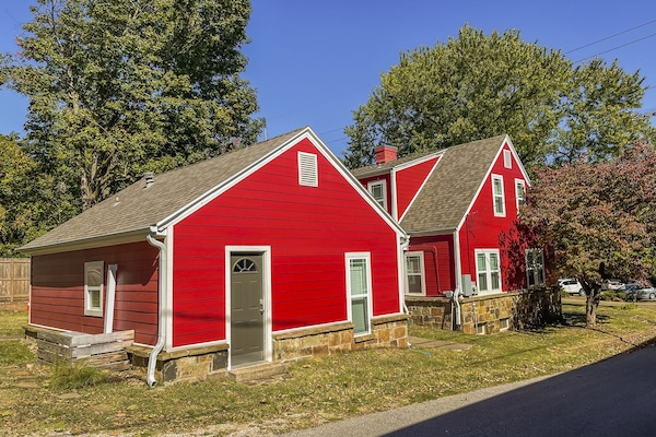 Entrance.  Parking is to immediate left of cottage