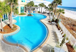 Piscine couverte, piscine extérieure