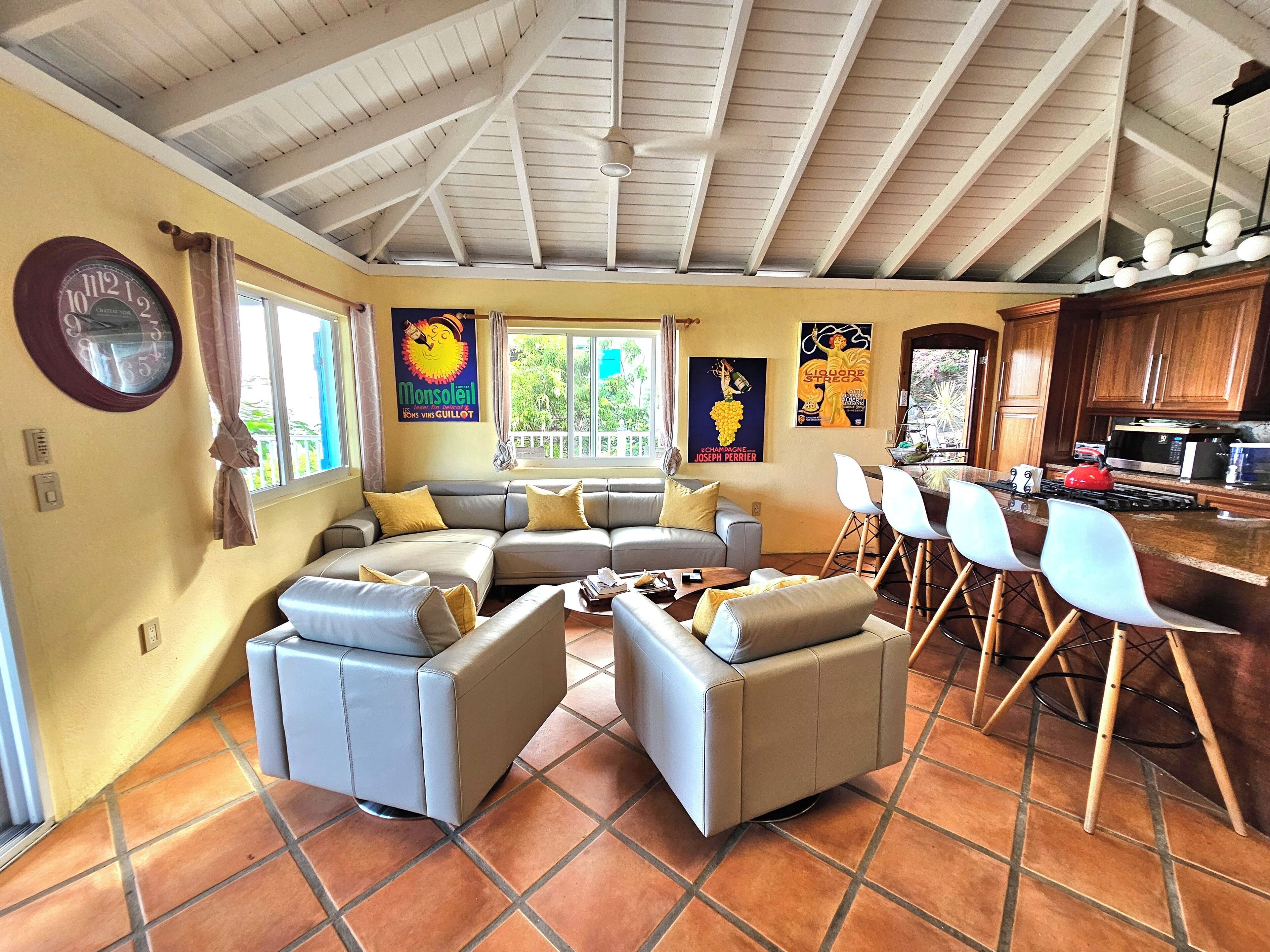 Smart TV, DVD player, books, stereo