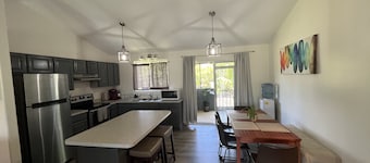 Exceeding Expectations at Hale Aloha Kaloli~Air Conditioning Throughout the Home